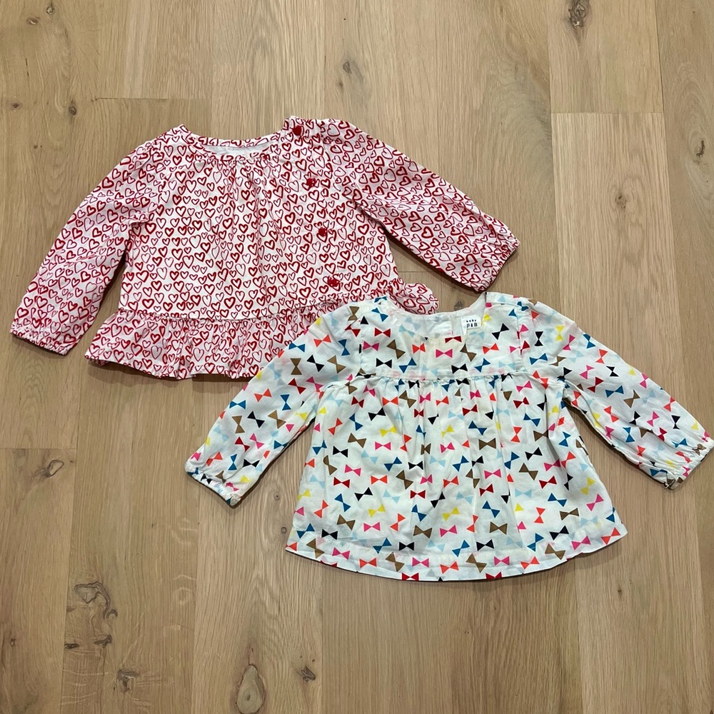2 Baby Gap Infant Little Girls Long Sleeve Shirts Top Hearts Bows 6-12 mts
